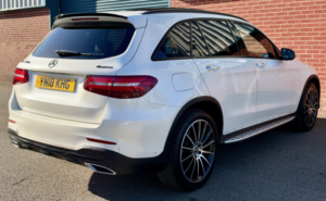 2018 Mercedes-Benz Glc 3.0 Glc350d V6 Amg Line in White — image 5