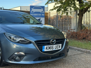 2016 Mazda Mazda3 2.2 Skyactiv-D Se-L Nav in Blue — image 3