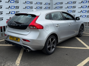 2015 Volvo V40 1.6 D2 R-Design Hatchback 5dr Diesel Manual Euro 5 (s/s) (115 Ps) in Silver — image 3