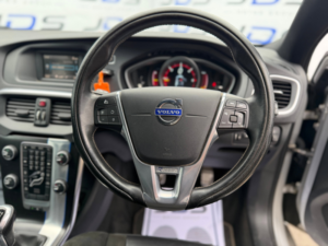 2015 Volvo V40 1.6 D2 R-Design Hatchback 5dr Diesel Manual Euro 5 (s/s) (115 Ps) in Silver — image 6
