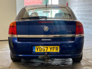 2007 Vauxhall Vectra 1.8 Vvt Life Hatchback 5dr Petrol Manual (173 G/km, 138 Bhp) in Blue — image 3