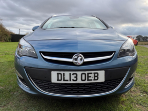 2013 Vauxhall Astra 1.7 Cdti Ecoflex Se Sports Tourer Euro 5 (s/s) 5dr in Blue — image 5