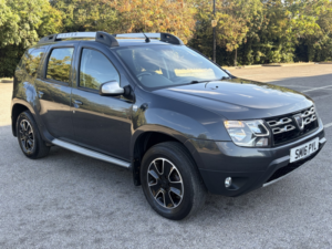 2016 Dacia Duster 1.5 Prestige Dci 110 4x2 in Grey — image 3