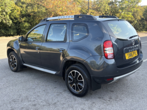 2016 Dacia Duster 1.5 Prestige Dci 110 4x2 in Grey — image 4