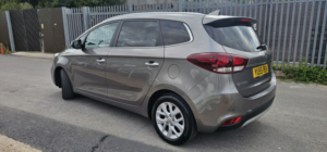 2017 Kia Carens 1.7 Crdi 2 in Silver — image 5