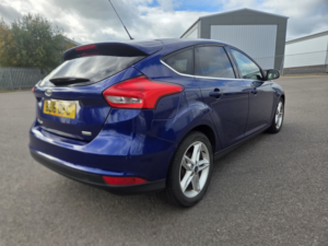 2016 Ford Focus 1.0 T Ecoboost Zetec in Blue — image 3