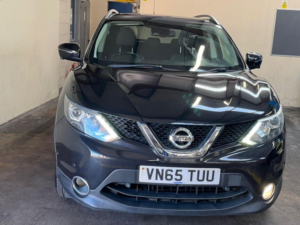 2015 Nissan Qashqai 1.5 Dci Tekna 2WD Euro 6 (s/s) 5dr in Black — image 4
