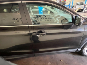 2015 Nissan Qashqai 1.5 Dci Tekna 2WD Euro 6 (s/s) 5dr in Black — image 6