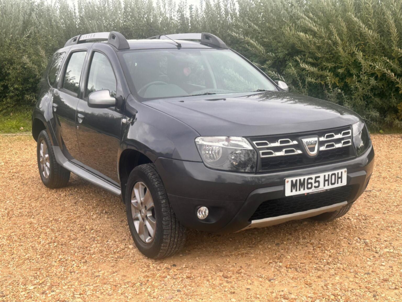 2015 Dacia Duster 1.5 Dci Laureate Euro 6 (s/s) 5dr in Grey — image 1