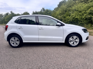 2016 Volkswagen Polo 1.2 Tsi Bluemotion Tech Se in White — image 4