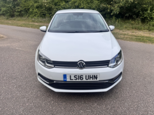 2016 Volkswagen Polo 1.2 Tsi Bluemotion Tech Se in White — image 6