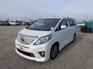 2013 Toyota Alphard 2.4 S Type Gold 5dr 7 Seats in White — image 4