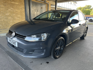 2013 Volkswagen Golf 1.6 Tdi Bluemotion Tech Se in Grey — image 2