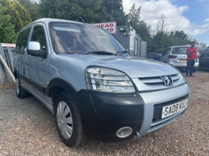 2008 Peugeot Partner 1.6 Hdi Escapade in Silver — image 2
