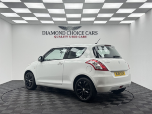 2015 Suzuki Swift 1.2 Sz3 in White — image 4