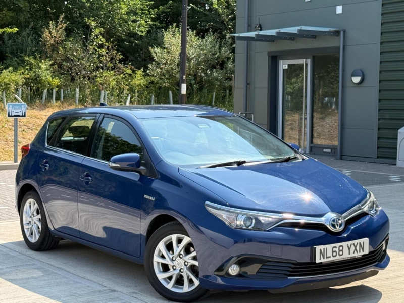 2018 Toyota Auris 1.8 Vvt-H Icon Tech CVT Euro 6 (s/s) 5dr in Blue — image 1