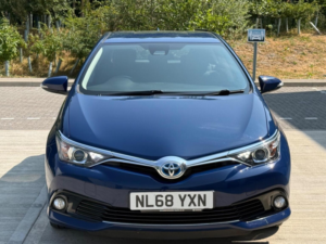 2018 Toyota Auris 1.8 Vvt-H Icon Tech CVT Euro 6 (s/s) 5dr in Blue — image 6