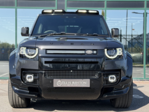2021 Land Rover Defender 110 5.0 P525 V8 in Grey — image 5