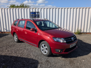 2013 Dacia Logan Mcv 0.9 Tce Laureate in Red — image 2