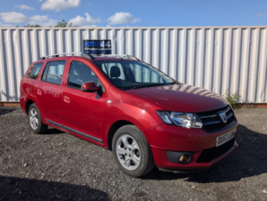 2013 Dacia Logan Mcv 0.9 Tce Laureate in Red — image 3