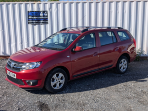 2013 Dacia Logan Mcv 0.9 Tce Laureate in Red — image 4