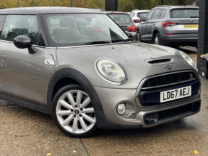 2017 MINI Hatch 2.0 Cooper S 3-Door Hatch in Silver — image 3
