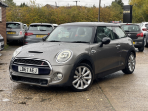 2017 MINI Hatch 2.0 Cooper S 3-Door Hatch in Silver — image 6
