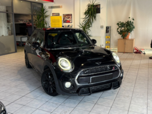 2018 MINI Hatch