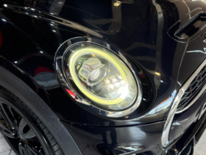 2018 MINI Hatch 2.0 5-Door Hatch Cooper S in Black — image 3