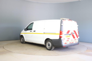 2021 Mercedes-Benz Vito 1.7 114 Cdi Progressive Fwd L2 Euro 6 (s/s) 5dr (lwb) in White — image 4