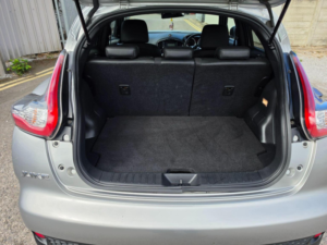 2017 Nissan Juke 1.2 Dig-T N-Connecta Euro 6 (s/s) 5dr in Silver — image 6