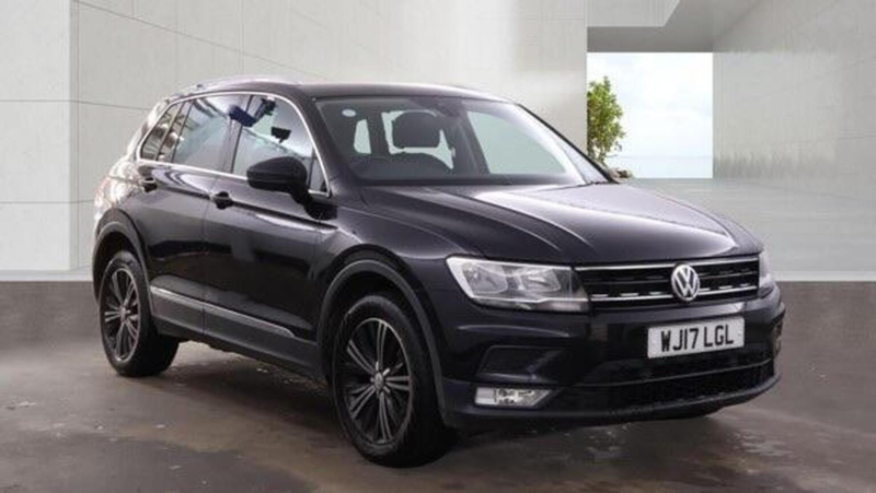 2017 Volkswagen Tiguan 2.0 Tdi Bluemotion Tech Se Navigation 4motion Euro 6 (s/s) 5dr in Black — image 1