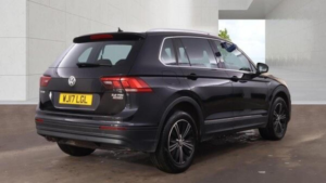 2017 Volkswagen Tiguan 2.0 Tdi Bluemotion Tech Se Navigation 4motion Euro 6 (s/s) 5dr in Black — image 6