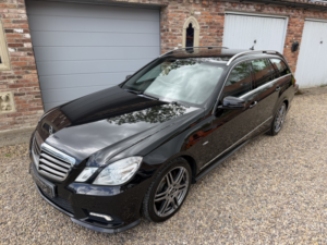 2011 Mercedes-Benz E Class 3.0 E350 Cdi V6 Blueefficiency Sport in Black — image 2