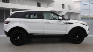 2016 Land Rover Range Rover Evoque Td4 Se in White — image 2