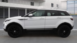 2016 Land Rover Range Rover Evoque Td4 Se in White — image 4