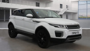 2016 Land Rover Range Rover Evoque Td4 Se in White — image 6