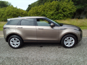 2020 Land Rover Range Rover Evoque 2.0 D150 S in Brown — image 4
