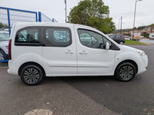 2013 Peugeot Partner Tepee 1.6 Hdi Tepee S in White — image 6