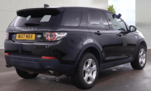 2017 Land Rover Discovery Sport 2.0 Td4 Pure Edition 4WD Euro 6 (s/s) 5dr (5 Seat) in Black — image 4