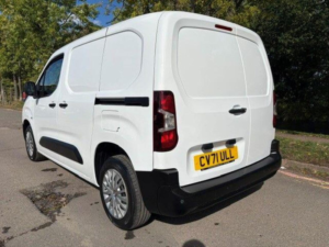 2021 Peugeot Partner 1.5 Bluehdi 650 Professional Premium Standard Panel Van Swb Euro 6 5dr in White — image 5