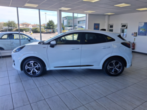 2025 Ford Puma 1.0 Puma St-Line 5 Door 1.0l Ecoboost 125ps Mhev 6 Speed Manual in White — image 6