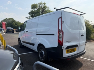 2021 Ford Transit Custom 2.0 Transit Custom Leader Van 300 L1 2.0l Ecoblue 130ps Fwd 6 Speed Manual in White — image 3