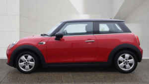 2018 MINI Hatch 1.5 Cooper Classic Euro 6 (s/s) 3dr in Red — image 5