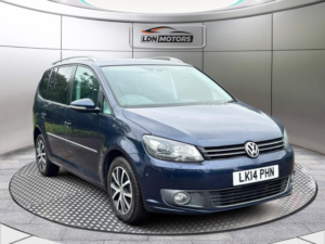 2014 Volkswagen Touran 1.4 Tsi Se DSG Euro 5 5dr in Blue — image 4