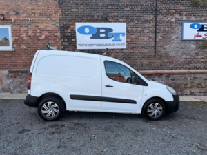 2016 Citroen Berlingo 1.6 Berlingo 850 Enterprise Hdi in White — image 2