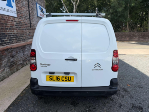 2016 Citroen Berlingo 1.6 Berlingo 850 Enterprise Hdi in White — image 4