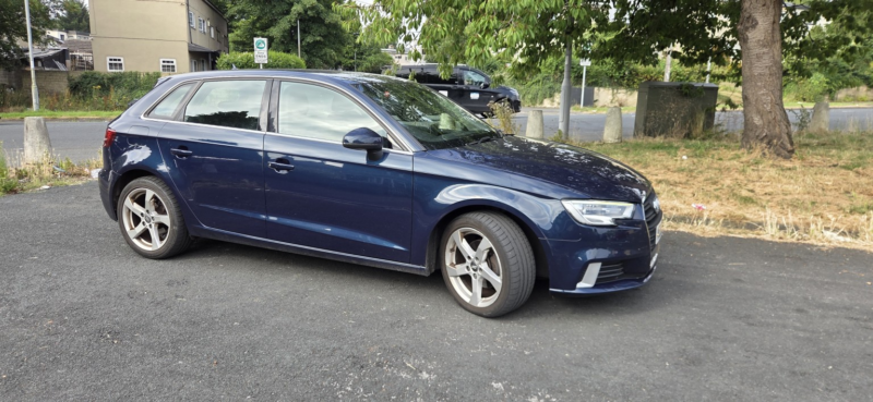 2016 Audi A3 1.6 Tdi Sport in Blue — image 1