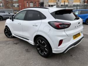 2022 Ford Puma 1.0 Puma St-Line X 5 Door 1.0l Ecoboost 155ps Mhev Fwd 6 Speed Manual in White — image 4