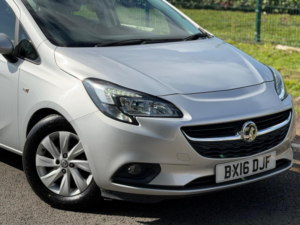 2016 Vauxhall Corsa 1.4i Ecoflex Design Euro 6 5dr in Silver — image 2